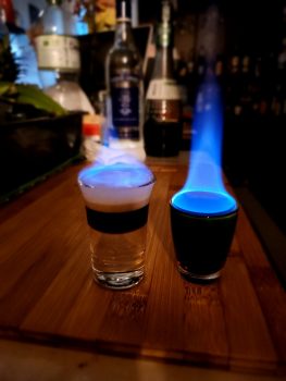 Học pha chế cocktail với món B52, B53 đốt lửa