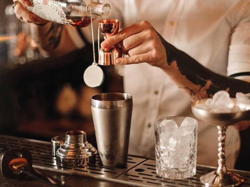 Học bartender tại Hà Nội - Bước vào thế giới pha chế đầy màu sắc