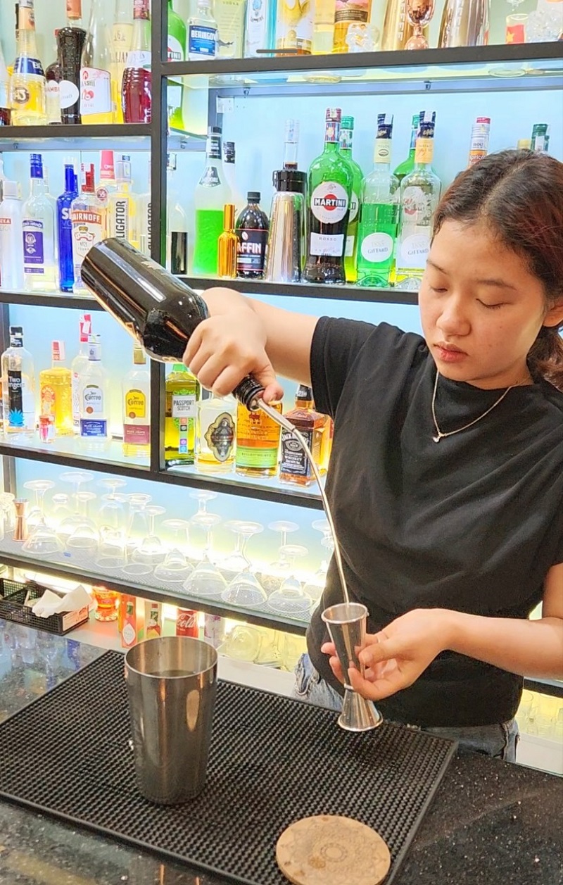 Tự do sáng tạo nên ly cocktail made by me khi bạn là một bartender tài năng